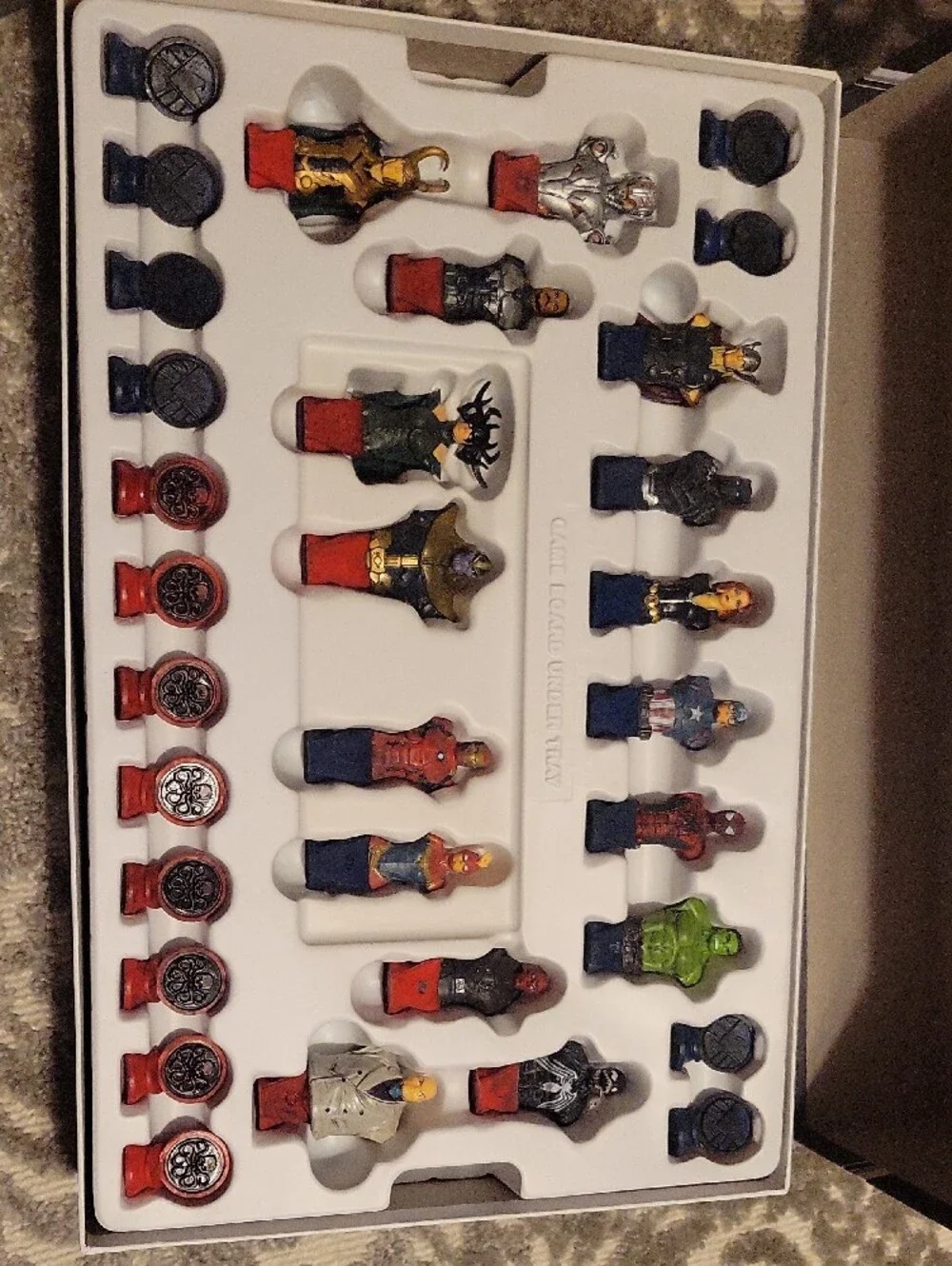 Marvel Collector's Chess Set - Red, Blue, Gray